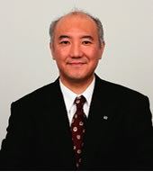 青野　功氏